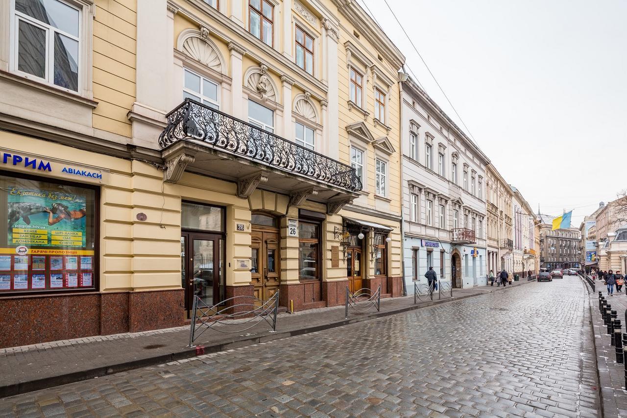 Квартира В Центрі Подобово На Вулиці Коперника 26 Біля Палацу Мистецтв Lviv Exterior photo